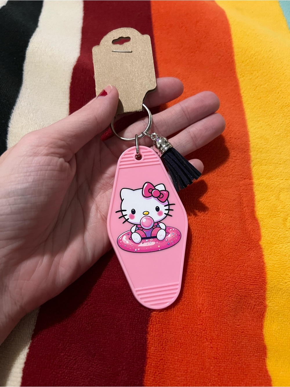 Hello Kitty Keychain 🫧 - Picture 3 of 4